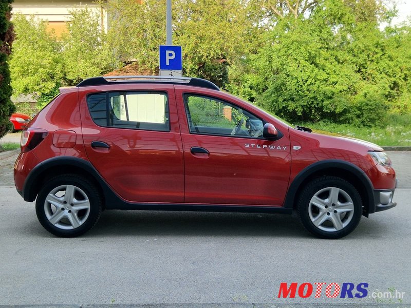 2016' Dacia Sandero 0,9 Tce 90 S&S photo #5