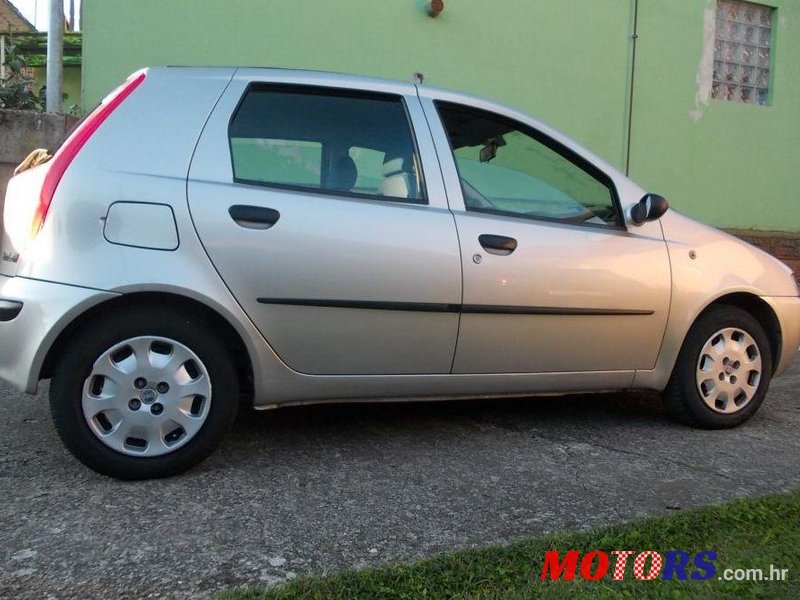 2002' Fiat Punto 1,2 Sx photo #1