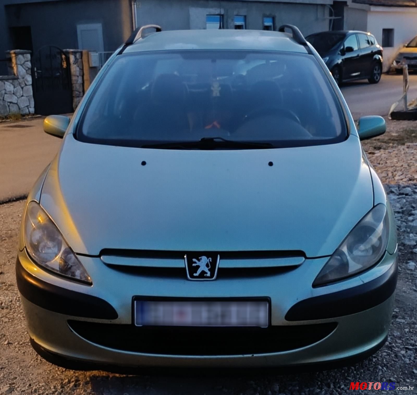 2003' Peugeot 307 Break photo #2
