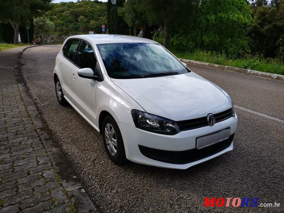 2014' Volkswagen Polo 1,6 Tdi photo #1