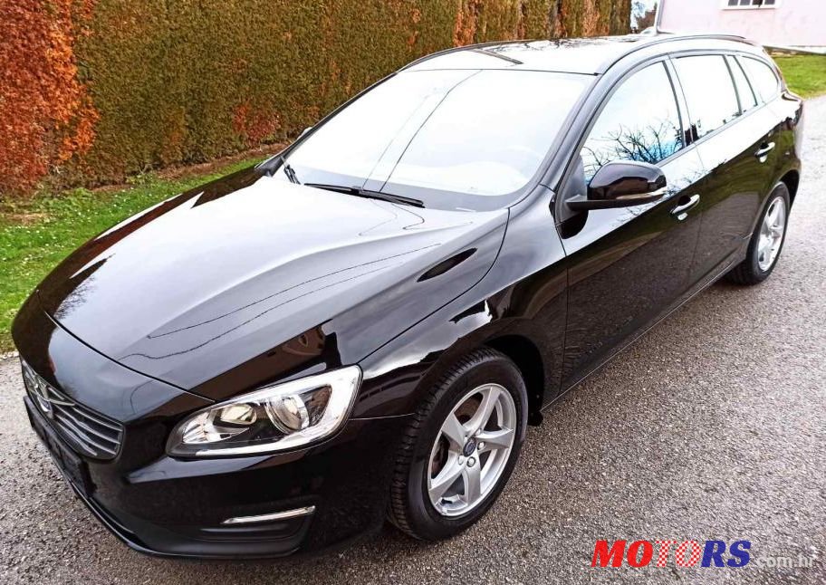 2015' Volvo V60 D2 photo #1