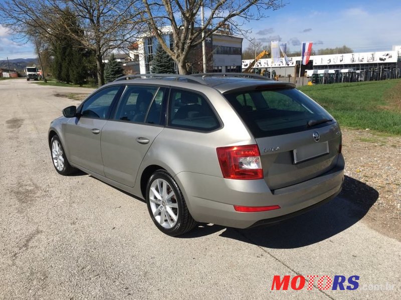 2014' Skoda Octavia Combi photo #6