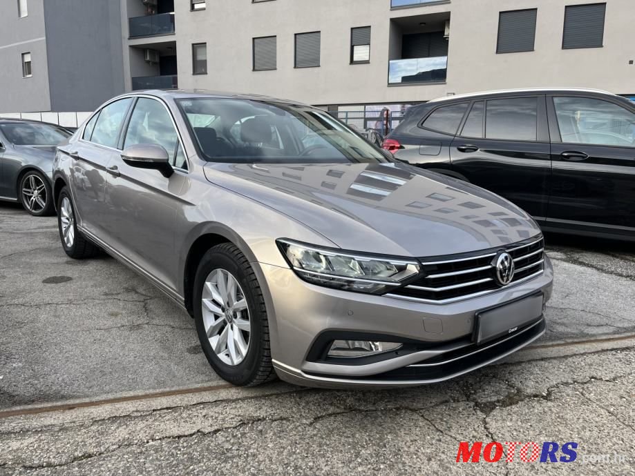 2020' Volkswagen Passat 2,0 Tdi photo #1