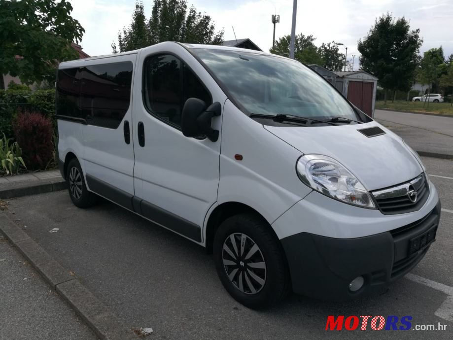 2014' Opel Vivaro photo #3