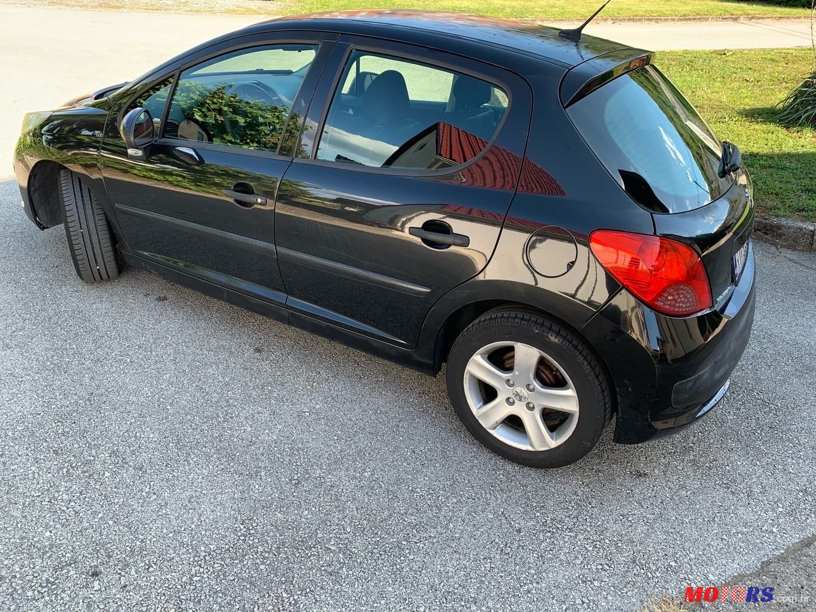 2007' Peugeot 207 1,4 photo #3