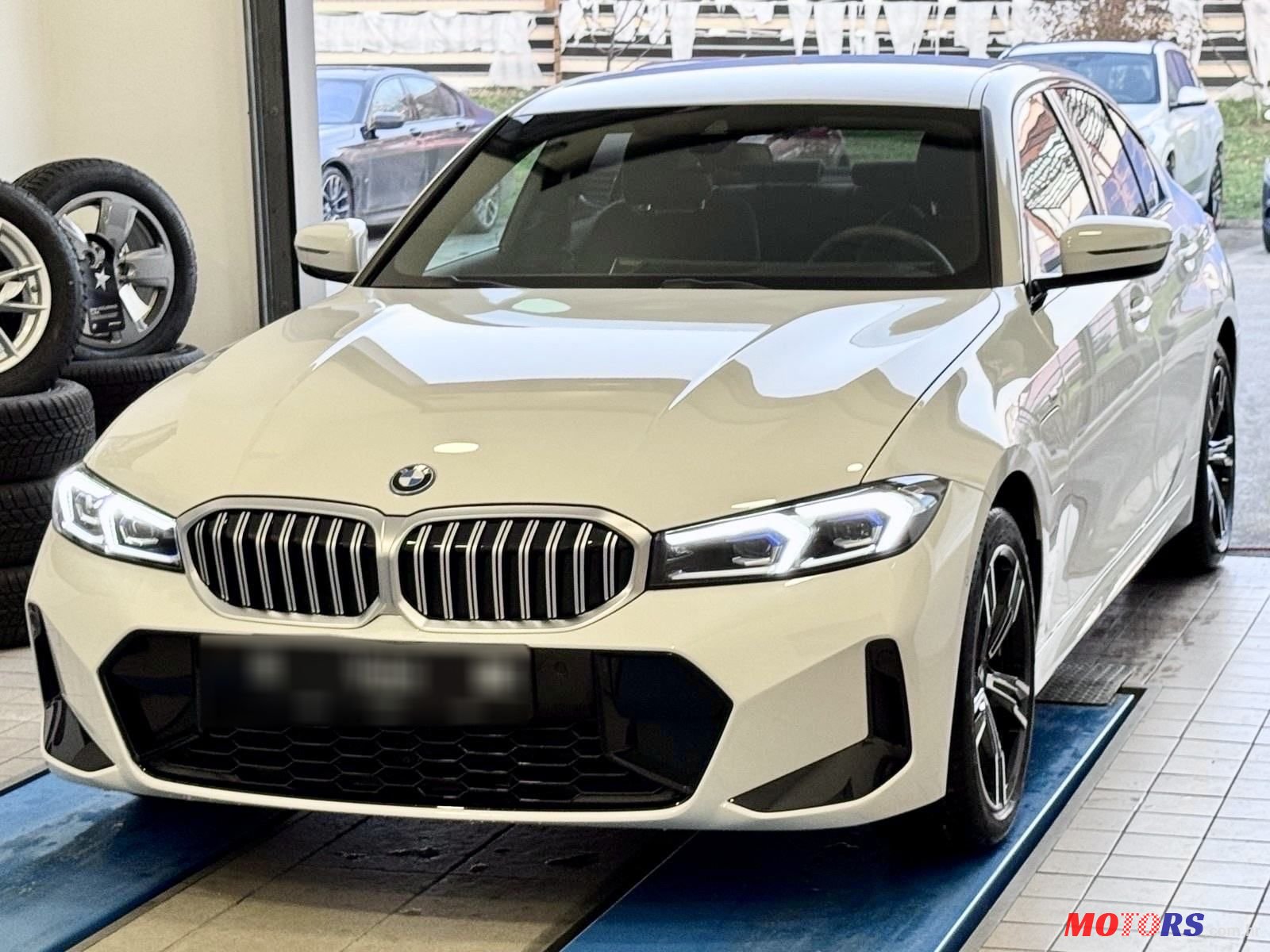 2023' BMW Serija 3 330E photo #3