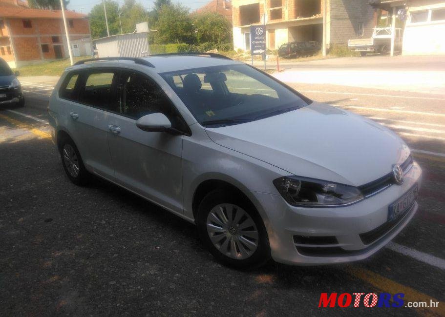 2013' Volkswagen Golf VII photo #2