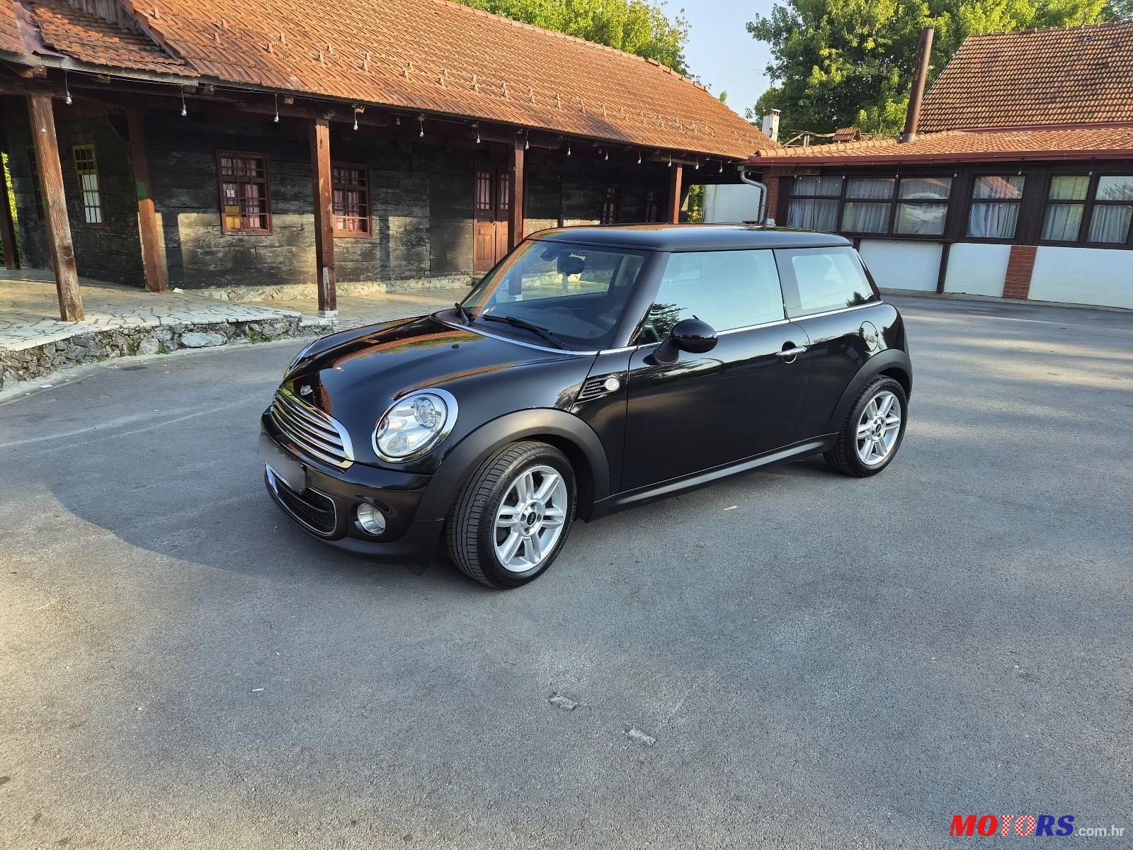 2013' MINI One Diesel photo #2