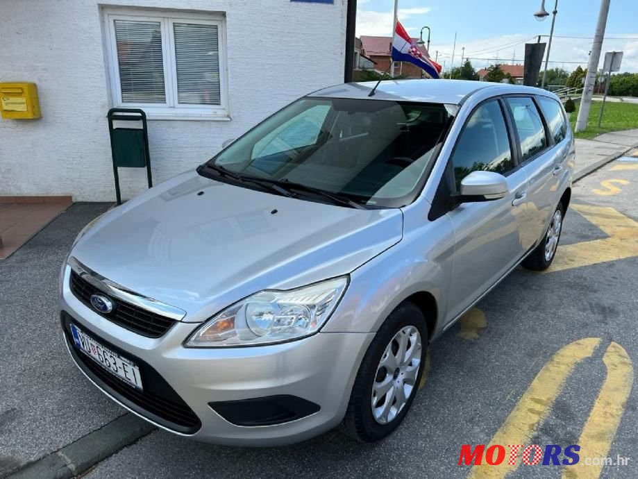 2010' Ford Focus Karavan photo #1