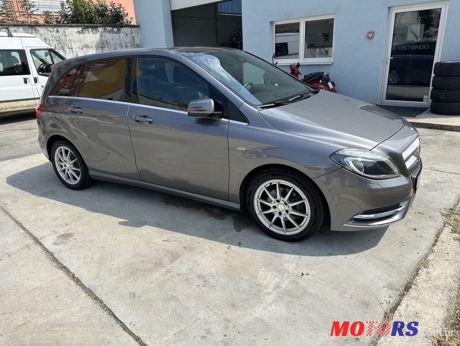 2011' Mercedes-Benz B-Klasa 200 Cdi photo #4