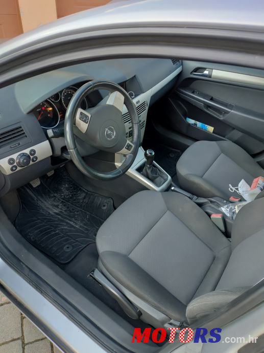 2008' Opel Astra 1,6 16V photo #6