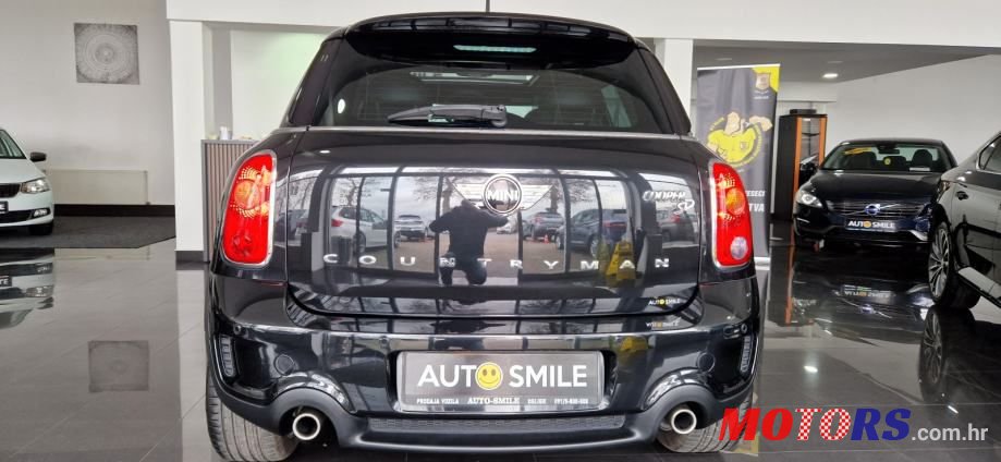 2015' MINI Countryman Cooper Sd photo #6