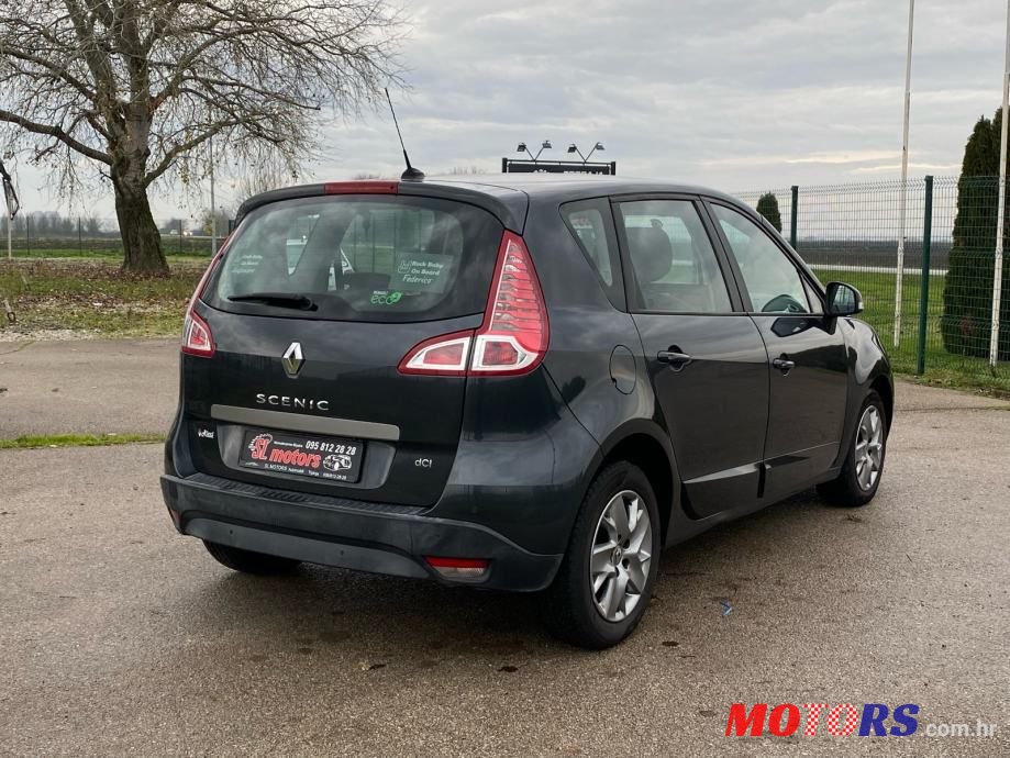 2011' Renault Scenic photo #2