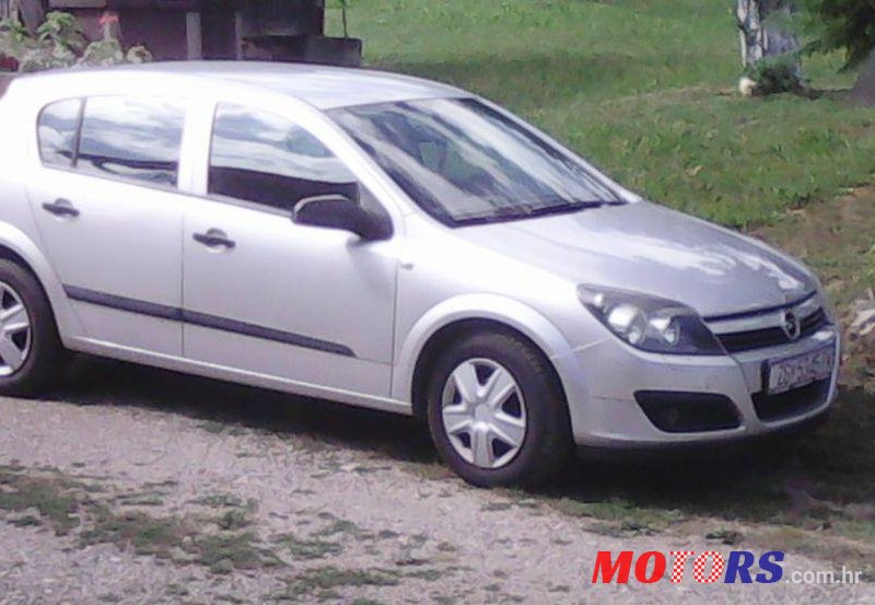 2005' Opel Astra 1,4 16V photo #3