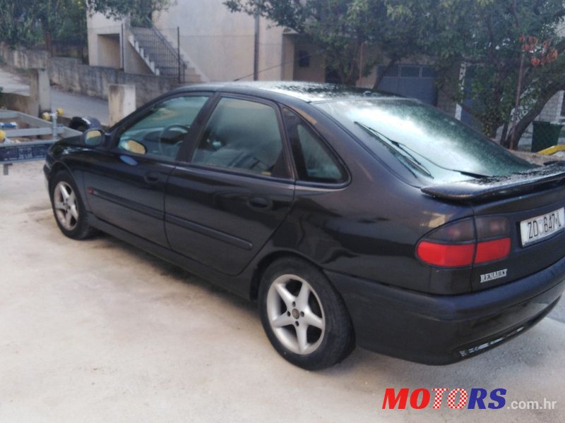 1995' Renault Laguna photo #1