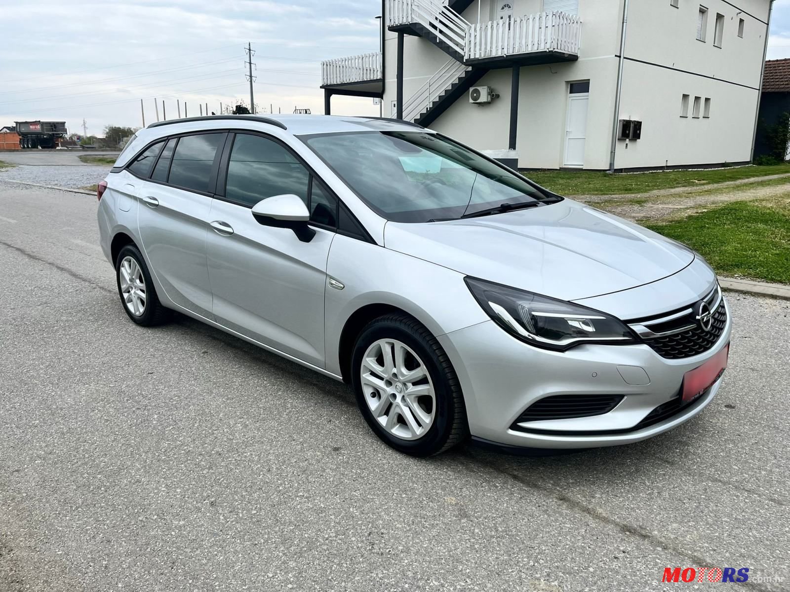 2016' Opel Astra Karavan photo #4