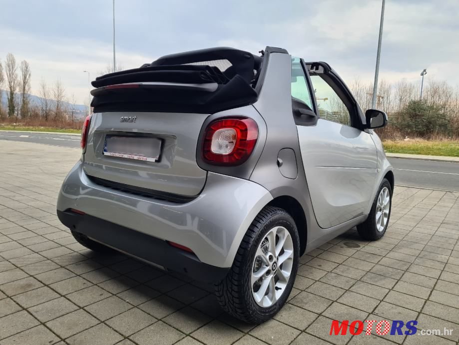 2016' Smart Fortwo photo #5