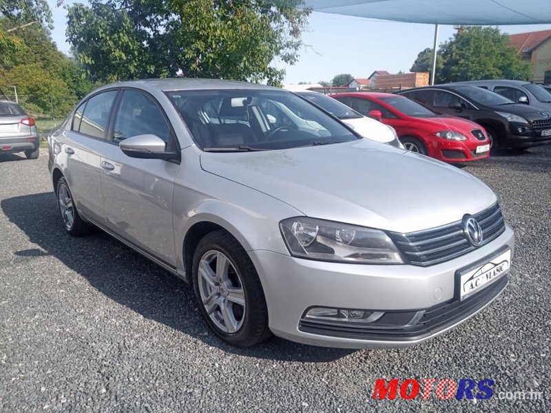 2012' Volkswagen Passat 1,6 Tdi photo #1