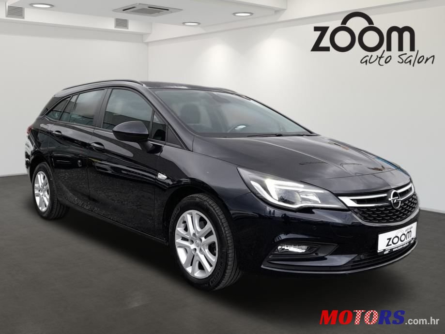 2018' Opel Astra Karavan photo #2