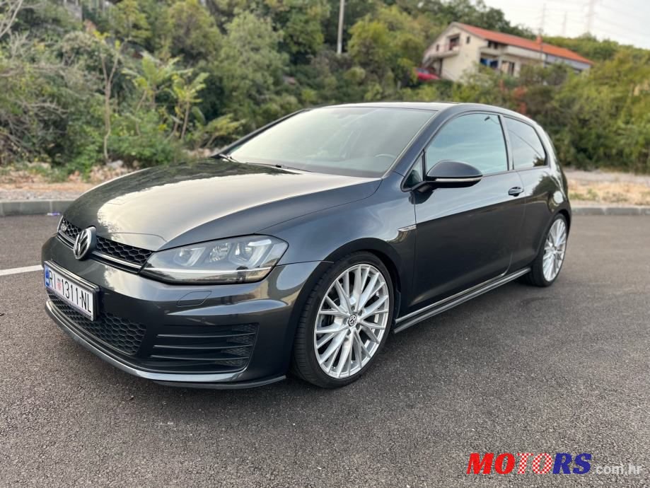2015' Volkswagen Golf 7 photo #2