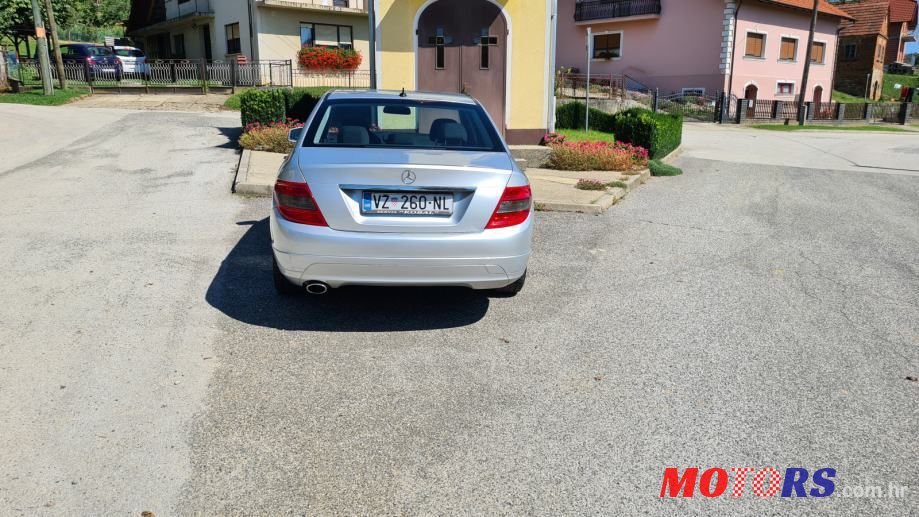 2009' Mercedes-Benz C-Klasa photo #4