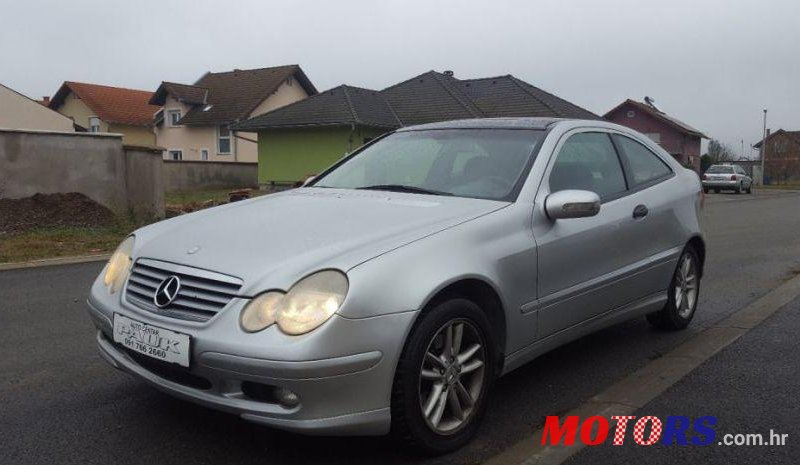 2001' Mercedes-Benz C Klasa-Sportcoupe 180 photo #1