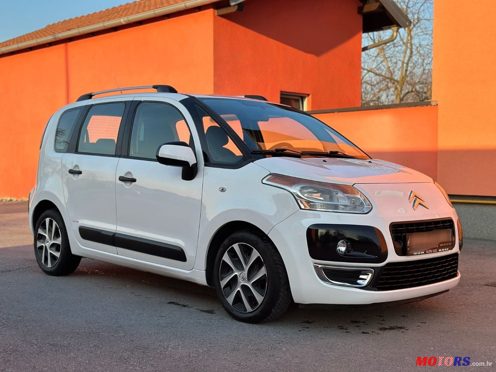 2014' Citroen C3 Picasso 1,6 Hdi photo #1