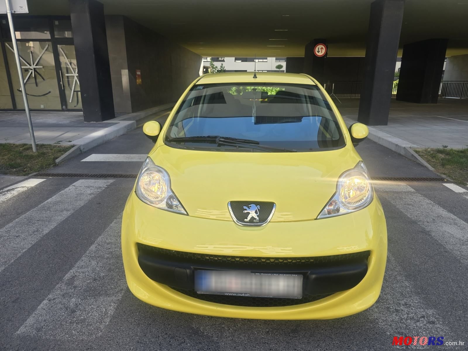 2006' Peugeot 107 1,0 2-Tronic photo #2