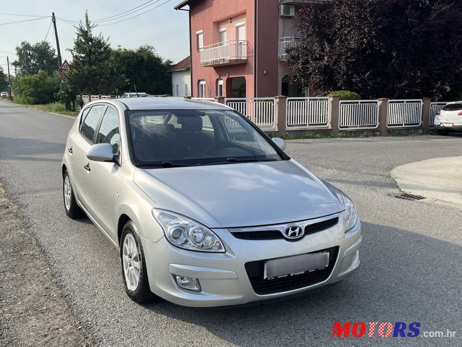 2009' Hyundai i30 photo #1