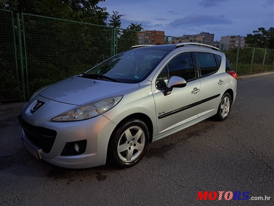 2011' Peugeot 207 Sw photo #5