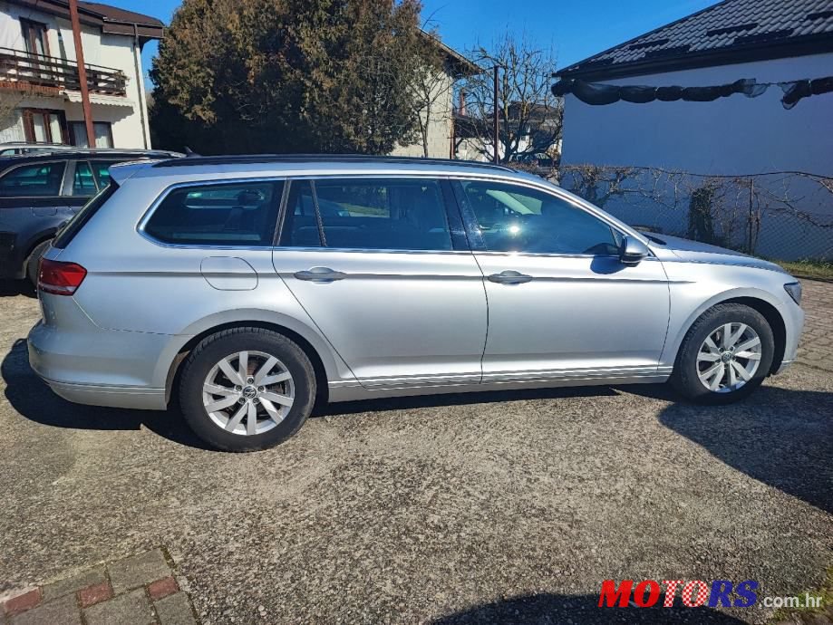 2015' Volkswagen Passat photo #3