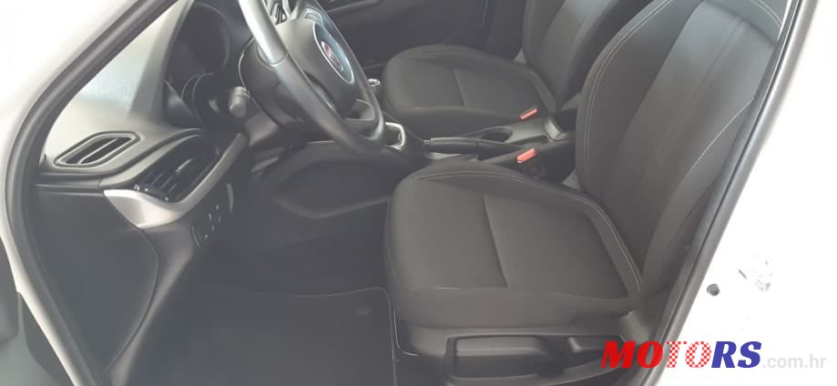 2017' Fiat Tipo photo #6