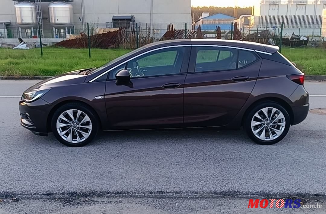 2017' Opel Astra 1.6 Cdti photo #1
