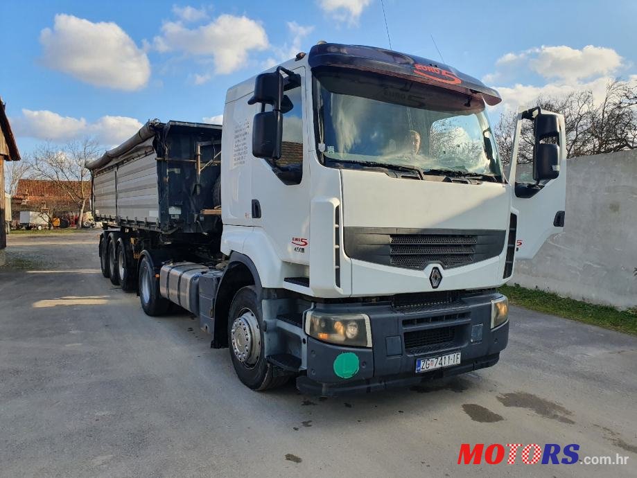 2006' Renault photo #1