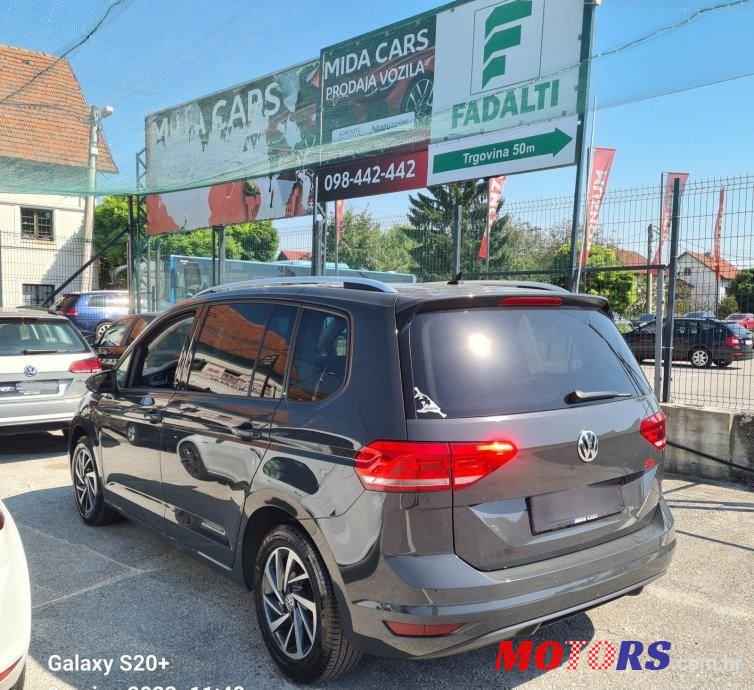 2017' Volkswagen Touran 1,6 Tdi Bmt Dsg photo #3