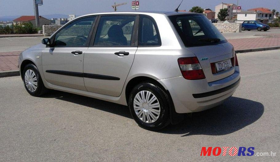 2002' Fiat Stilo 1,9 Jtd photo #2