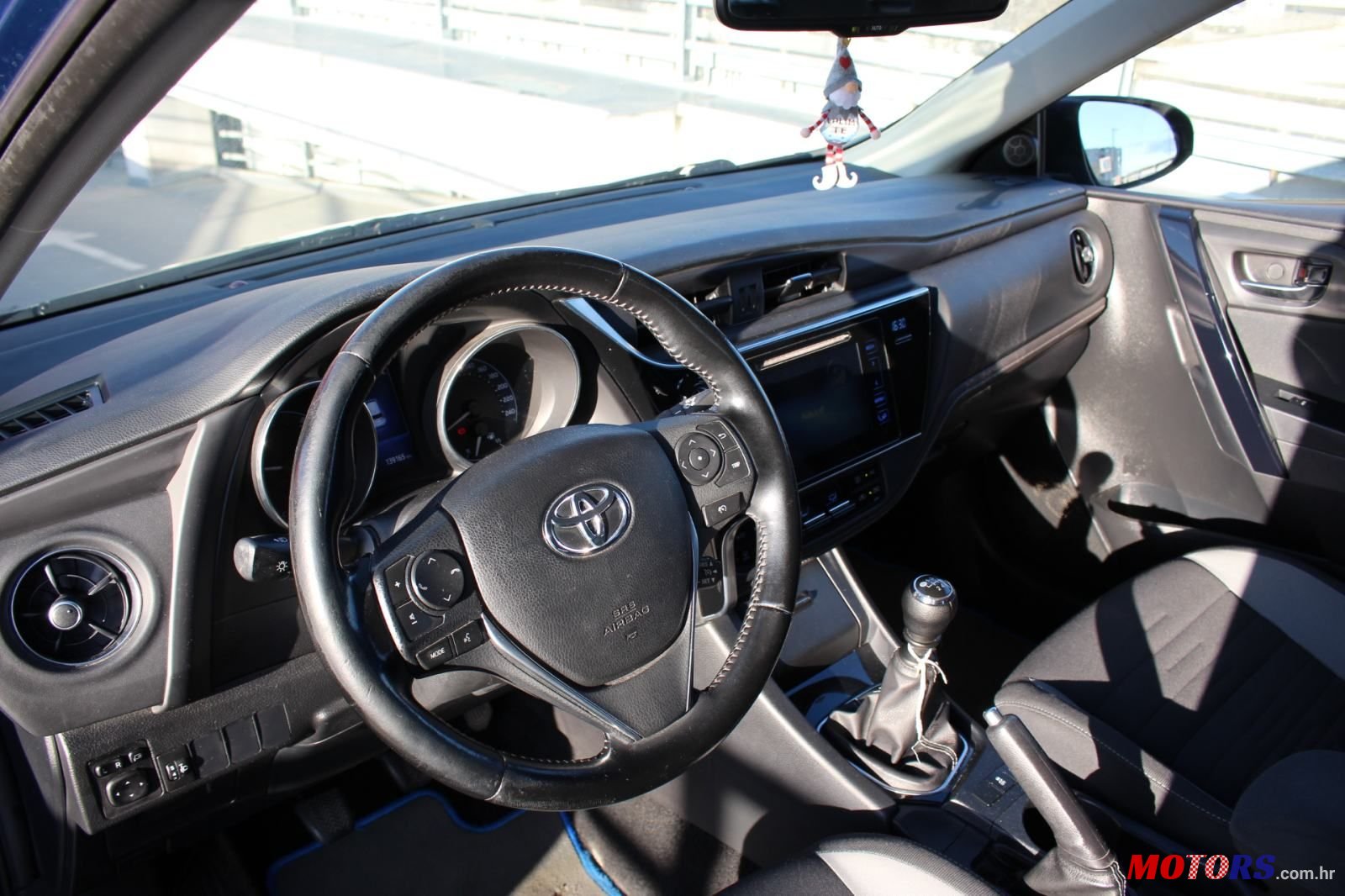 2017' Toyota Auris 1,4 photo #3