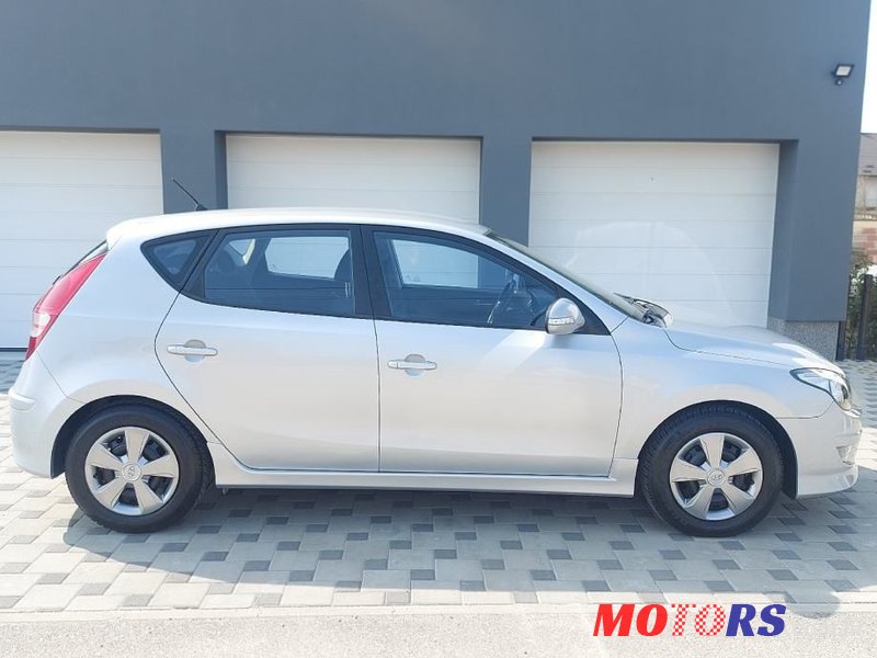 2010' Hyundai i30 1,6 Crdi photo #4