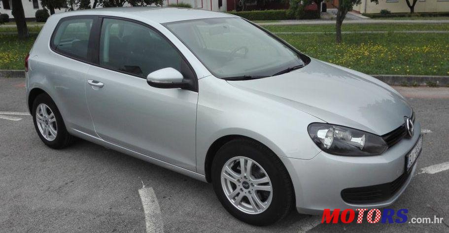 2009' Volkswagen Golf VI 1,6 Tdi photo #1