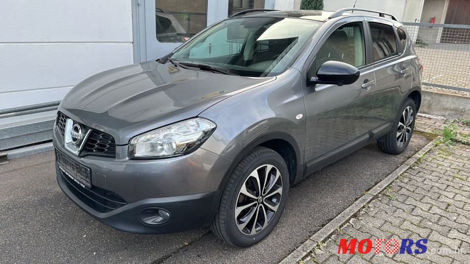 2013' Nissan Qashqai photo #1