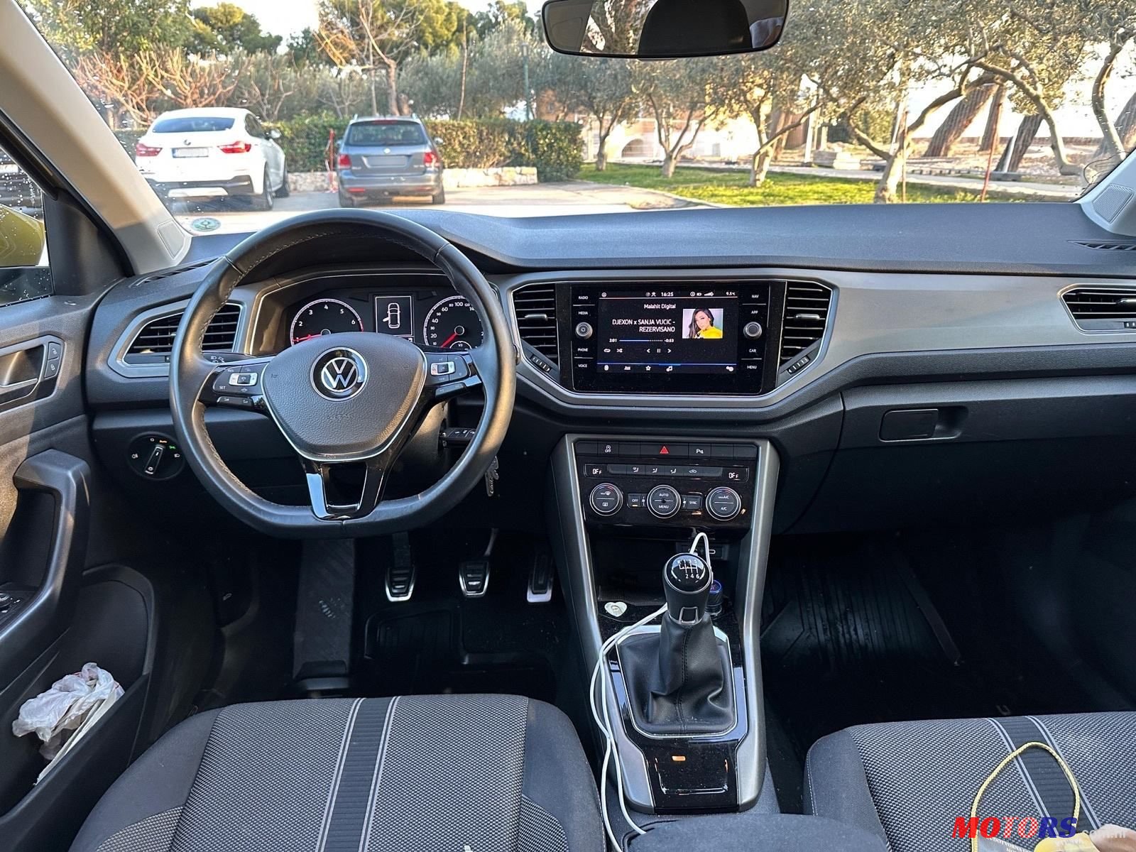 2022' Volkswagen T-Roc 1,0 Tsi photo #5