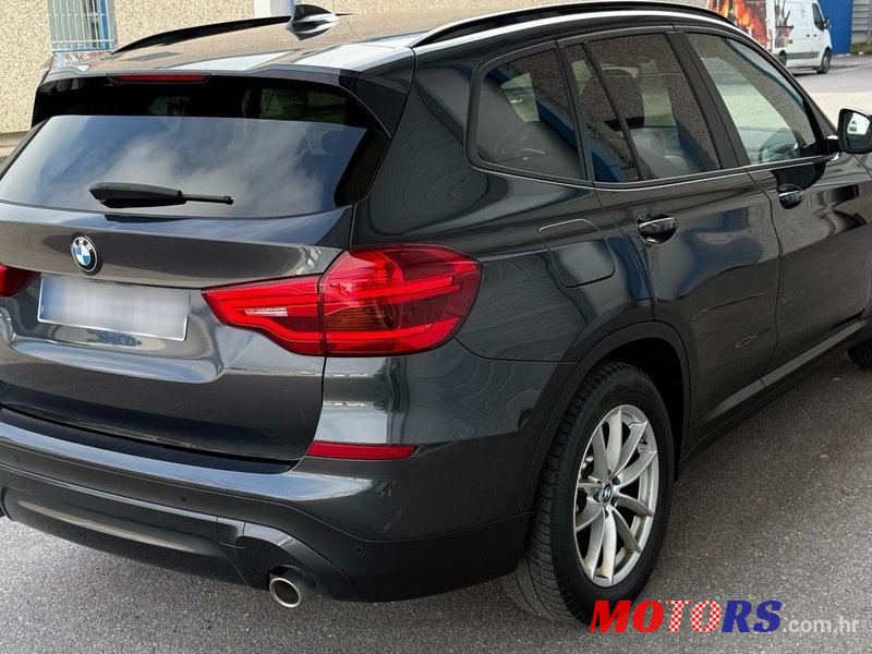 2019' BMW X3 Sdrive18D photo #6