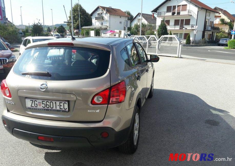 2009' Nissan Qashqai 1,6 16V photo #1