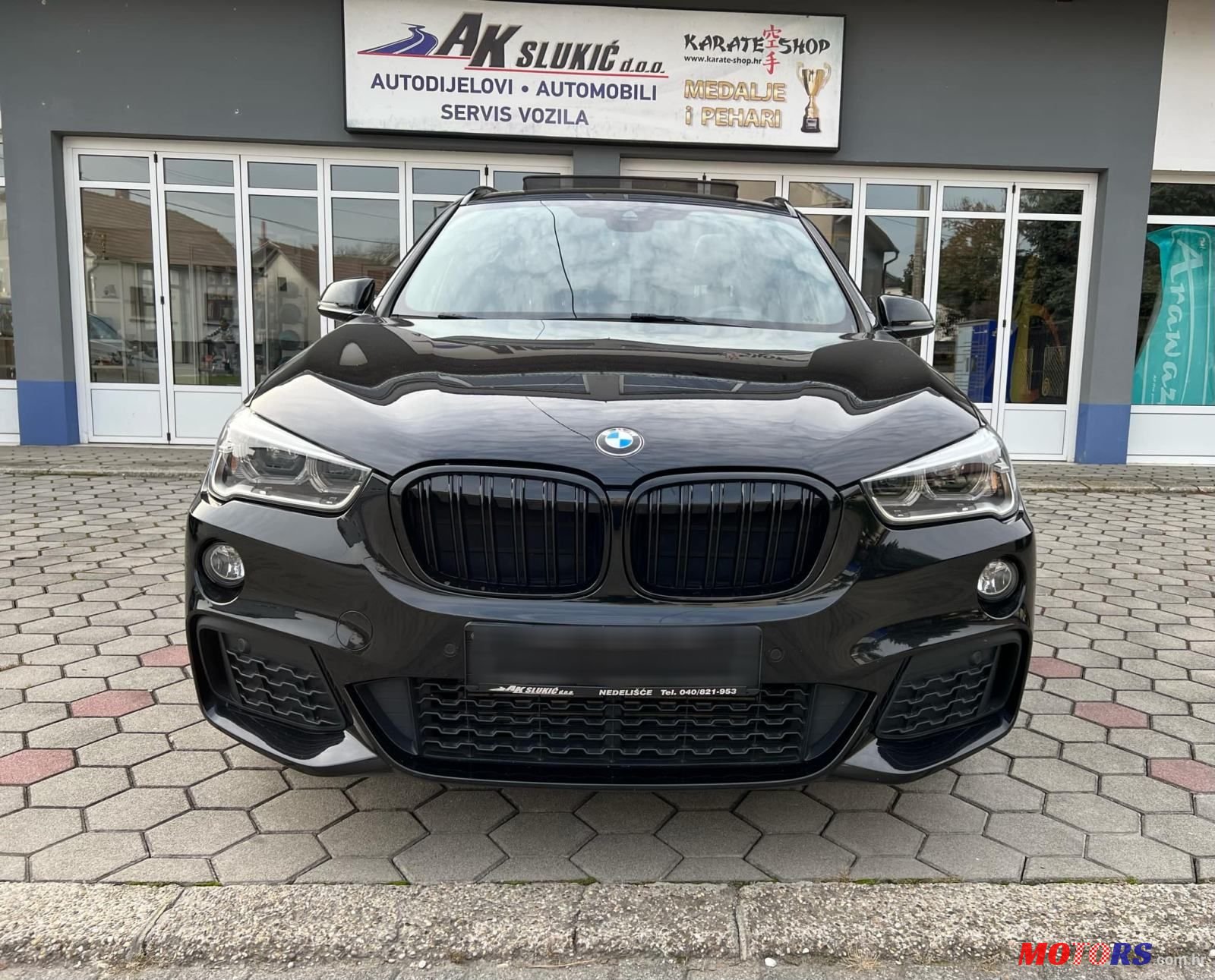 2017' BMW X1 18D photo #3