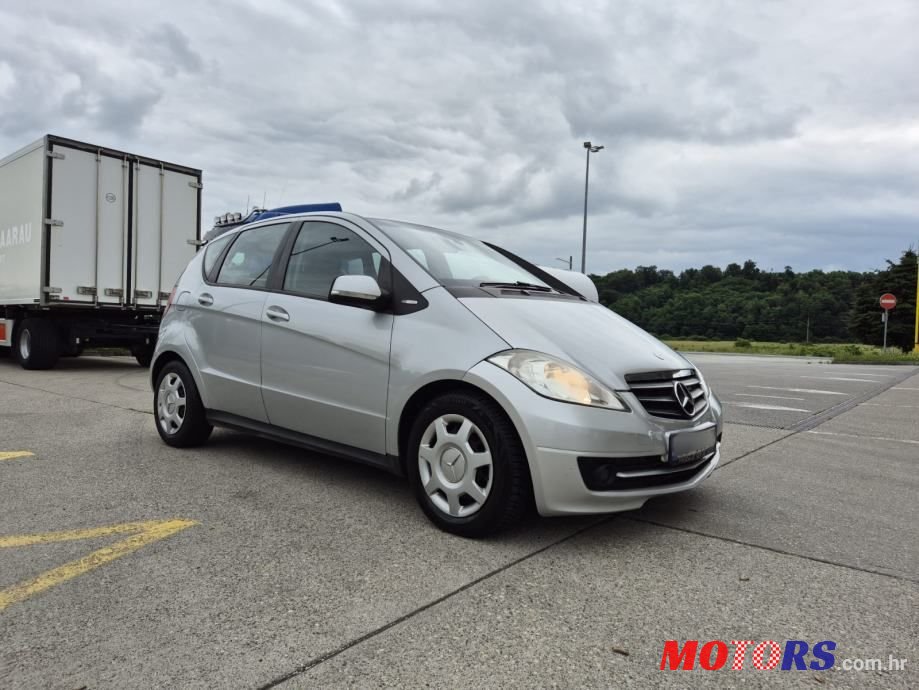 2010' Mercedes-Benz A-Klasa photo #5