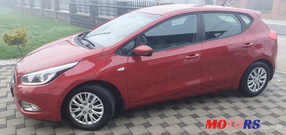 2015' Kia Ceed photo #2