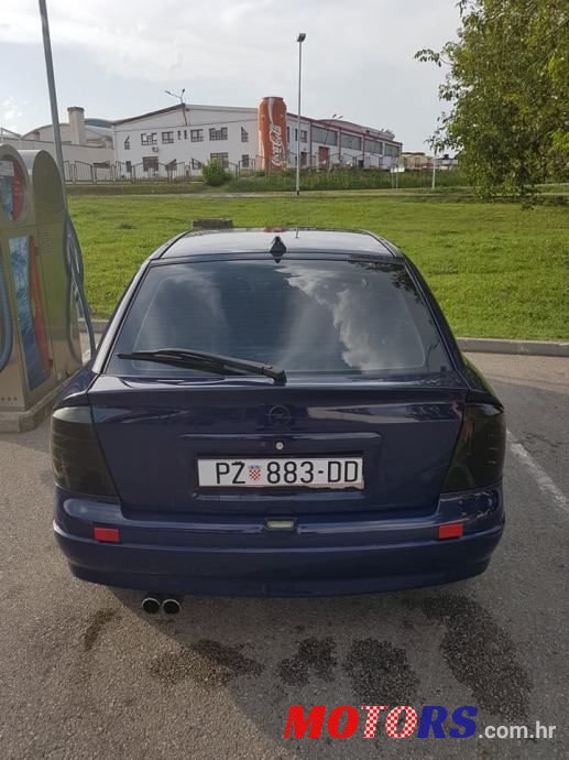 2008' Opel Astra photo #6