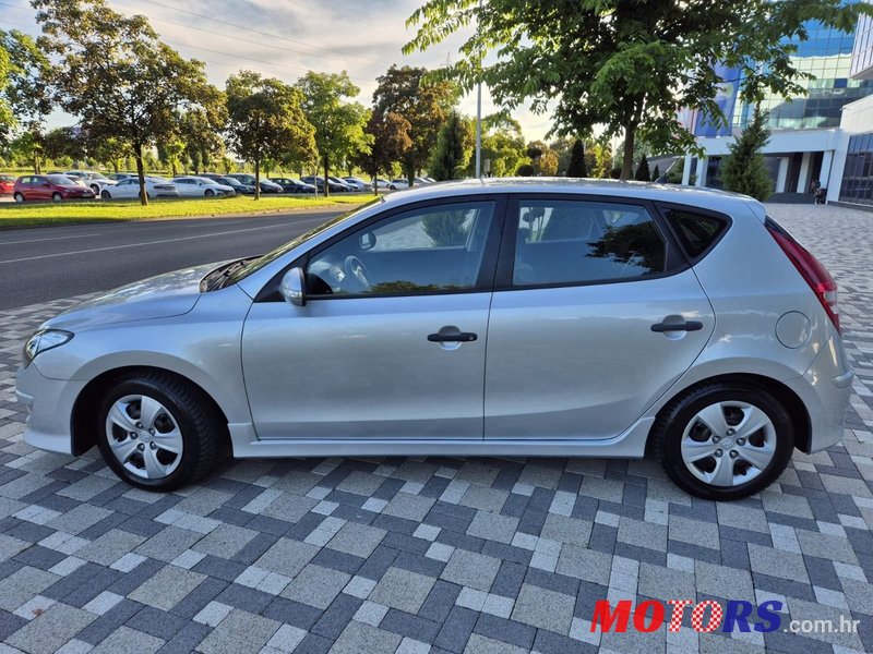 2012' Hyundai i30 1,6 Crdi photo #4