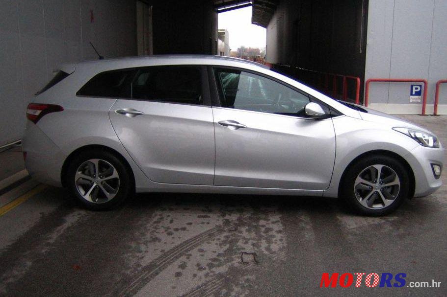 2015' Hyundai I30 photo #1