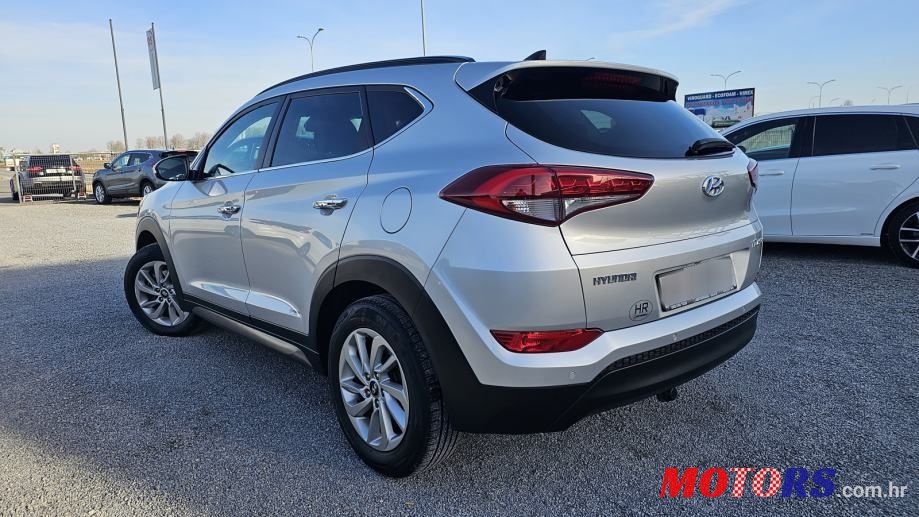 2015' Hyundai Tucson 1.7 Crdi photo #4